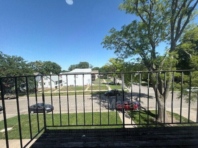 Building Photo - 649 S 18th St