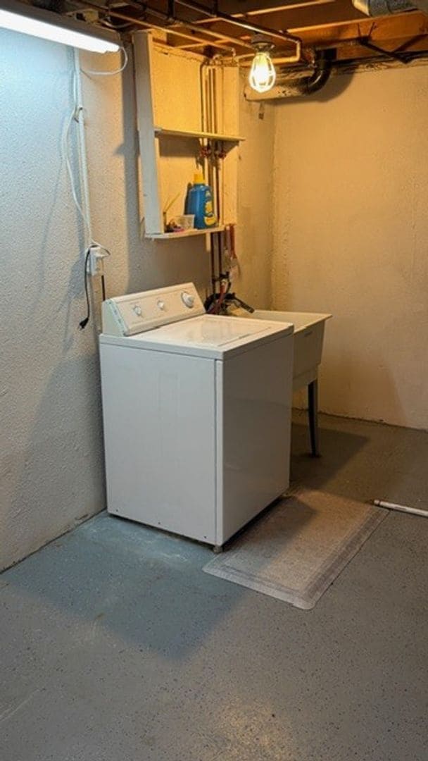 Building Photo - 2 BED - 1.5 BATH CANTON CONDO -----NORTHWIND