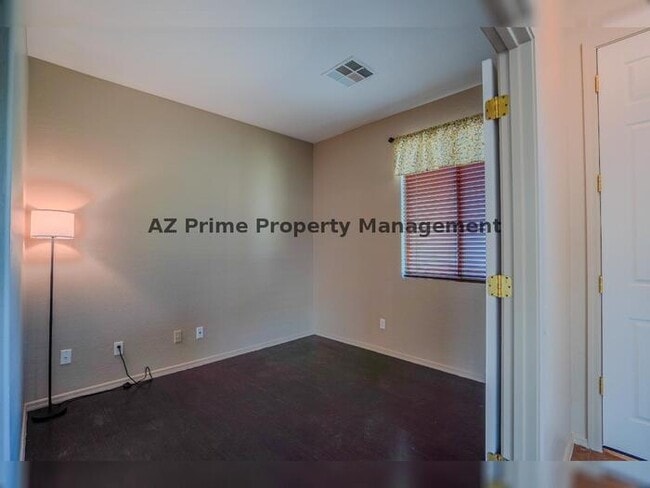 Building Photo - 17633 W Wind Song Ave