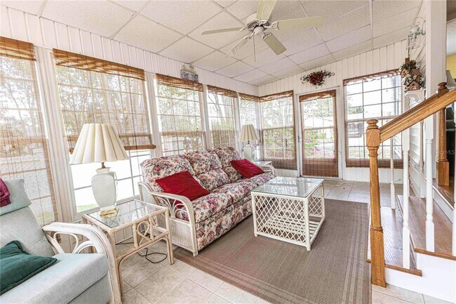 Building Photo - 1159 Paradise Dr