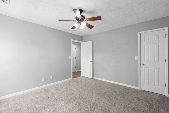 Building Photo - 3 Bedroom Ranch in Golf Cart Area of Senoia