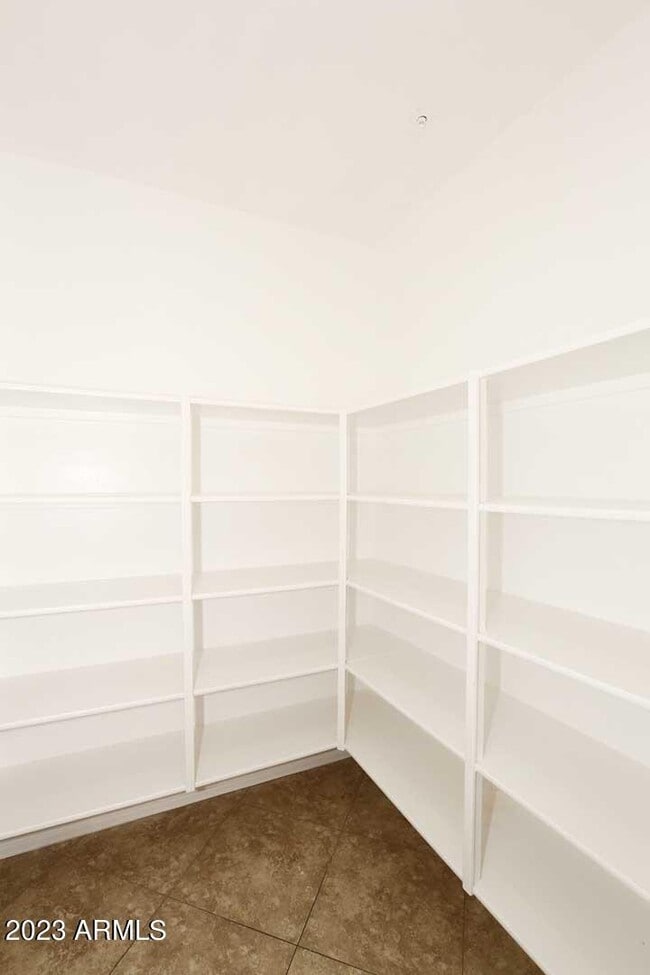 Building Photo - 7062 W Andrew Ln