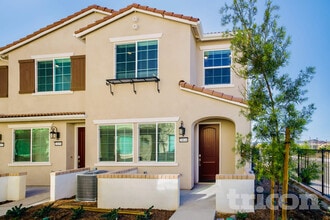 Building Photo - 24644 Saber Ct