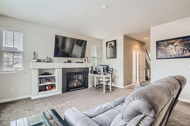 Building Photo - Single-family 3 Bed, 3 Bath home on a corner lot in The Meadows, Castle Rock
