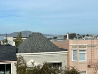 Building Photo - 2067 Green St