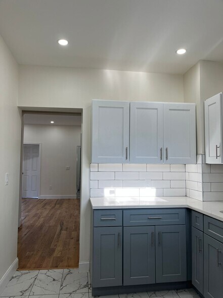 Building Photo - 151 Armstrong Ave