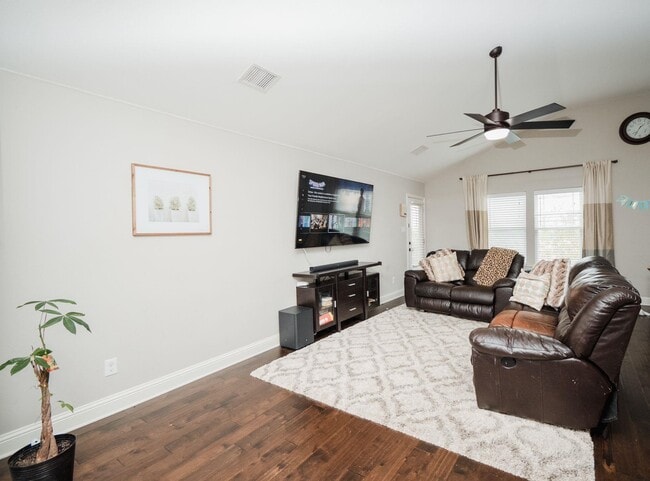 Building Photo - 18125 Justice Ln