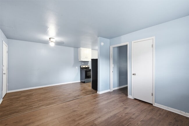 Building Photo - 6318 Laramie St