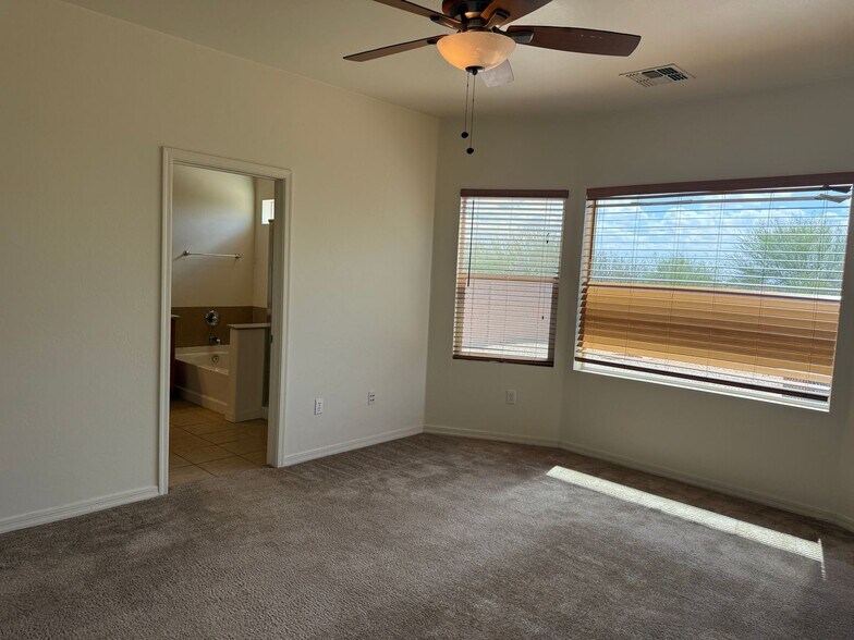 Building Photo - 6279 S Earp Wash Ln