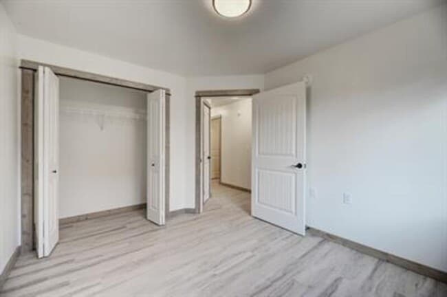 Building Photo - 3105 Cooney Dr