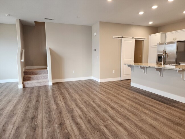 Building Photo - Brand New 3 Bedroom Townhome  For Lease