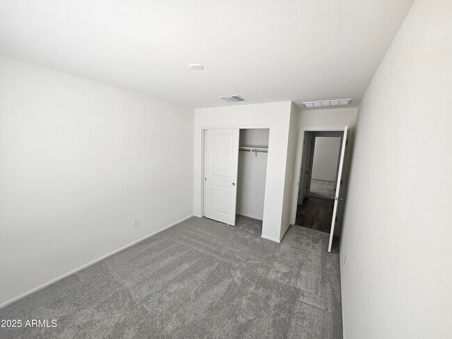 Building Photo - 1185 N 13th St