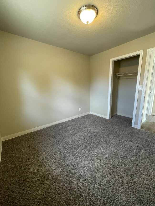 Building Photo - 2413 24th St