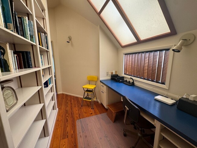 Building Photo - Fully Furnished- All Utilities Included- 3 Bedroom/ 2.5 Bath