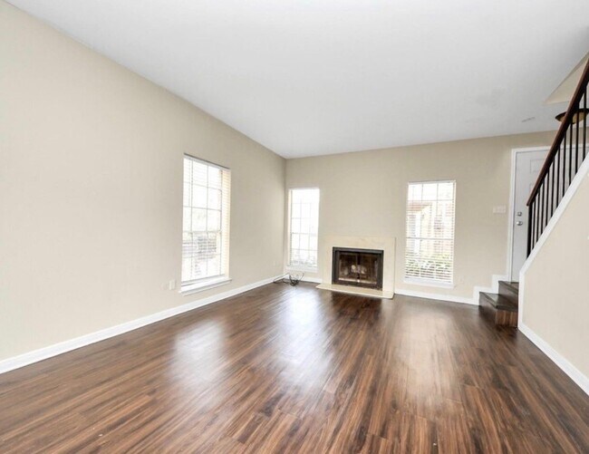 Building Photo - 3600 Jeanetta St