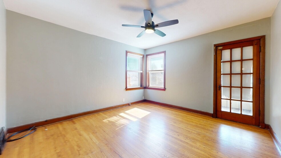 Building Photo - 5816 Mardel Ave