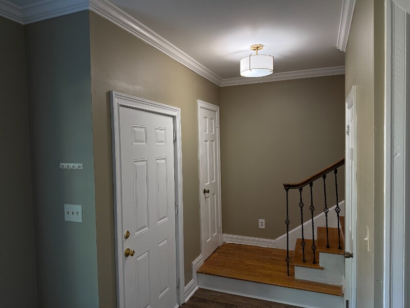 Building Photo - 2144 Rexford Rd