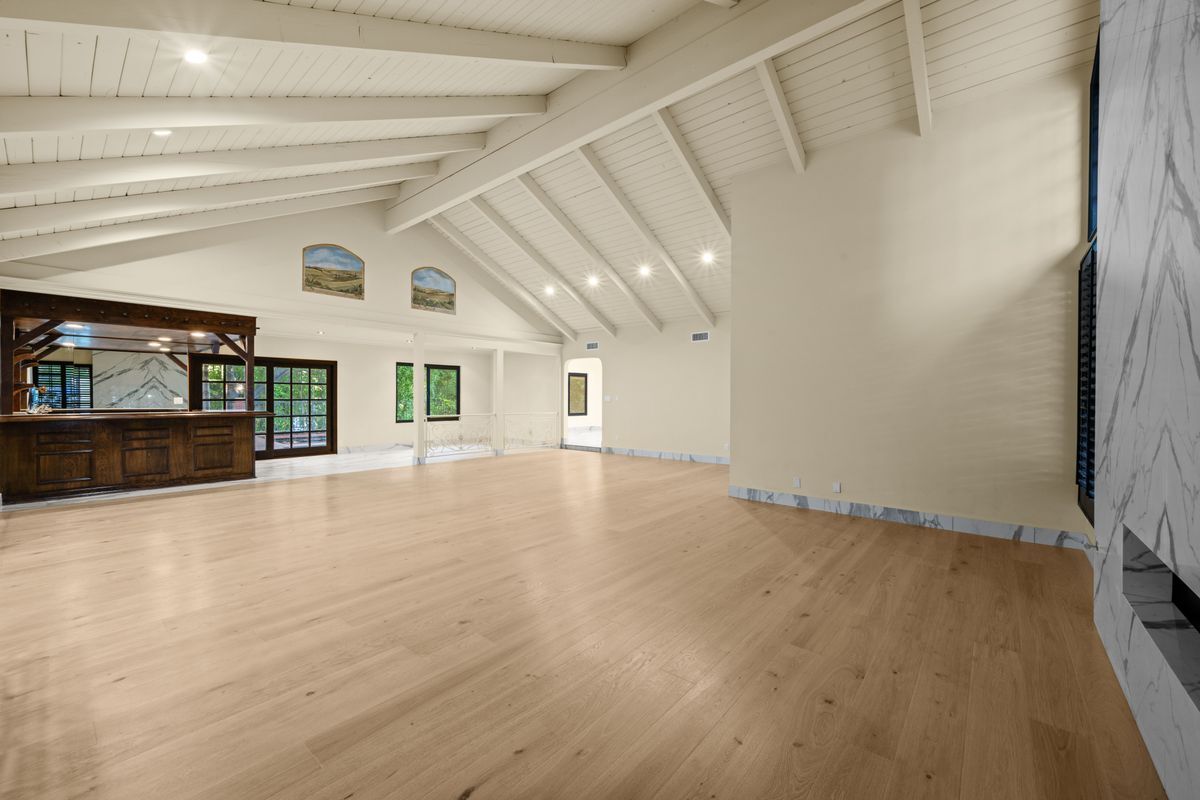 Building Photo - 17449 Sumiya Dr