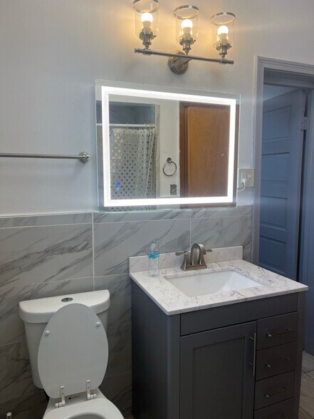 Building Photo - 40 Moselle St