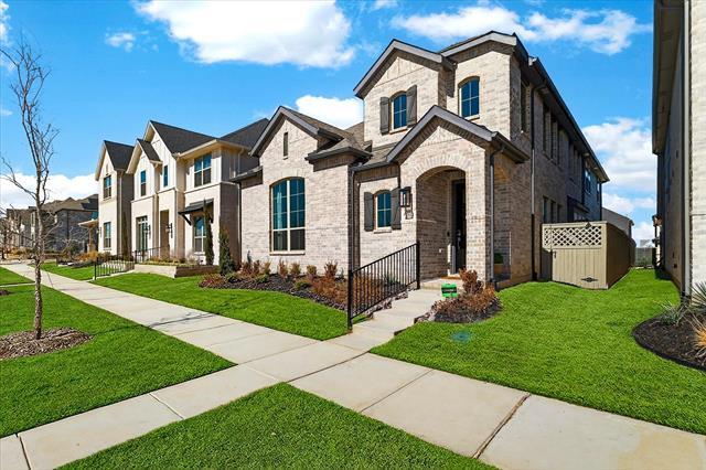 Building Photo - 1908 Elm Pl