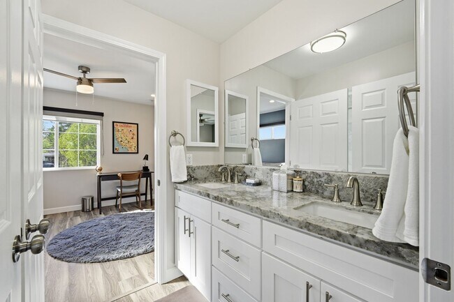 Building Photo - Newly Built Standalone ADU with Mountain Views – Fully Furnished & Move-In Ready