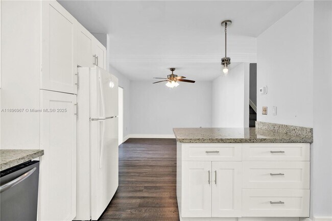 Building Photo - 20537 SW 92nd Ct