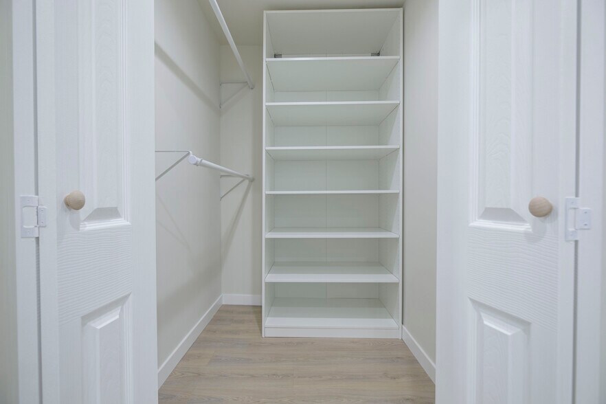 Building Photo - 7711 Forsythe St