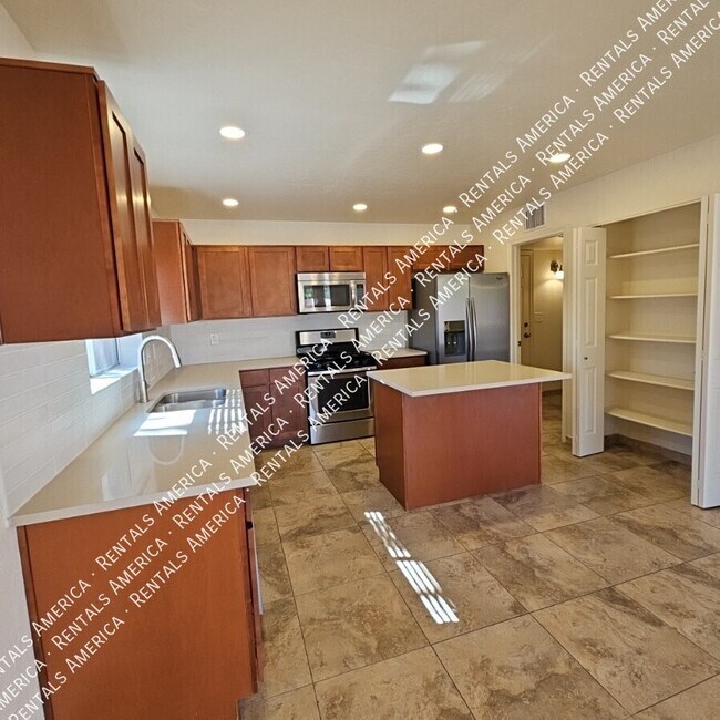 Building Photo - 3460 W Sky Ridge Loop