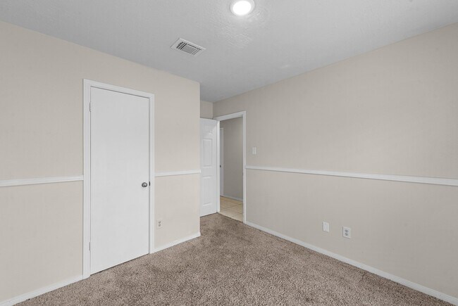 Building Photo - 19403 Bristlestar Dr