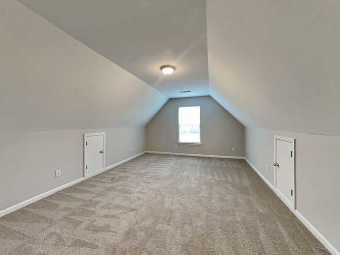 Building Photo - 285 Jerome Ct