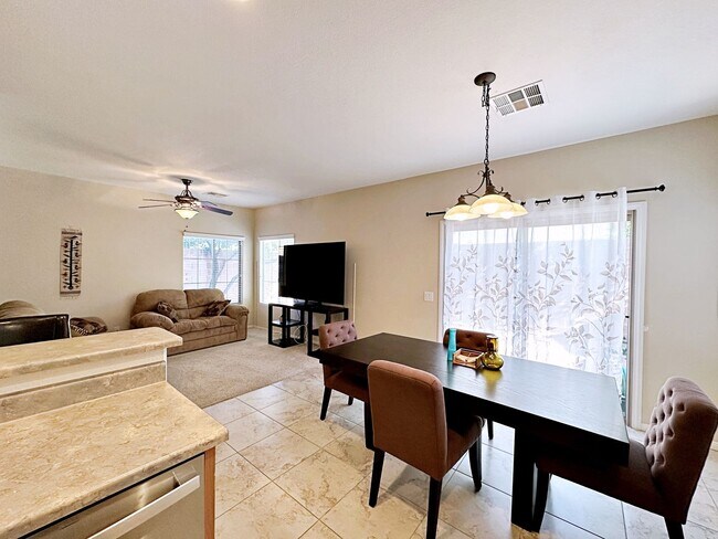 Building Photo - 3 BEDROOM + LOFT HOME IN GATED COMMUNITY I...