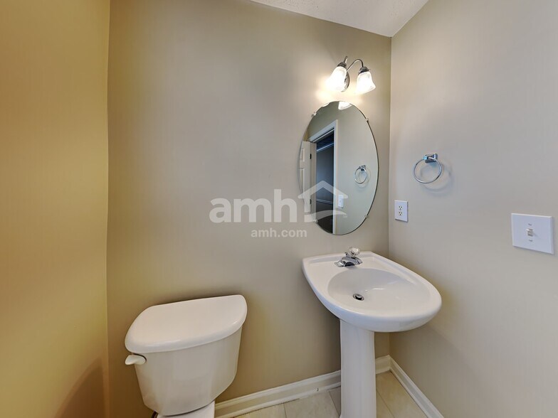 Building Photo - 3801 Bogan Mill Rd