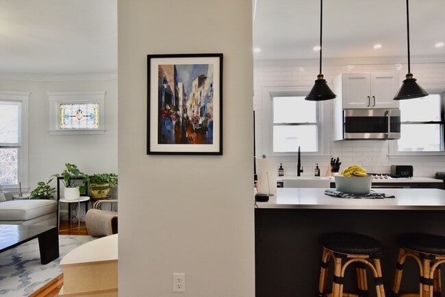 Building Photo - 14 Castlerock St