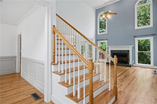 Building Photo - 270 Edwardton Ct