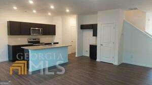 Building Photo - 1106 Lossie Ln