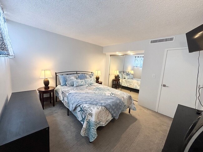 Building Photo - Refined Island Living at Wailana at Waikiki – Fully Furnished Corner Condo