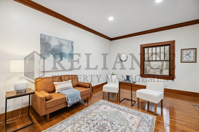 Building Photo - 236 N Holyoke St