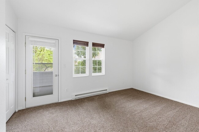 Building Photo - Newly Updated Throughout 2-Bed, 2.5-Bath Condo in Great Fort Collins Location!