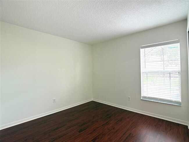 Building Photo - 538 Solana Cir