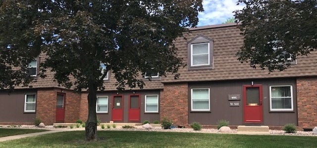 Primary Photo - Valley View Townhomes