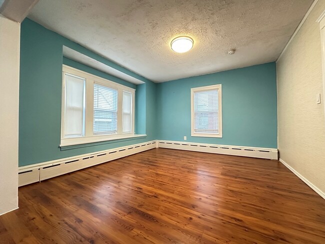 Building Photo - 36 Wolcott St