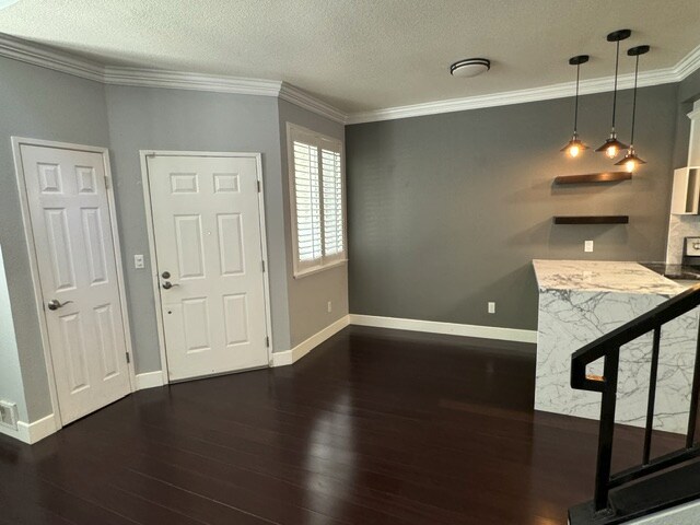 Building Photo - 1107 Story Book Ln