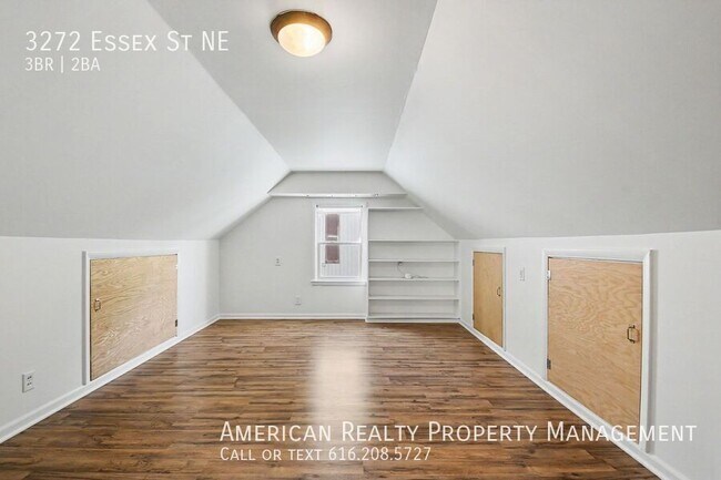 Building Photo - 3272 Essex St NE