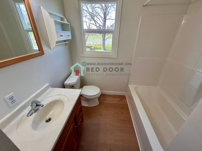 Building Photo - 5-bedroom, 2-bathroom house offers the perfect blend of comfort and functionality