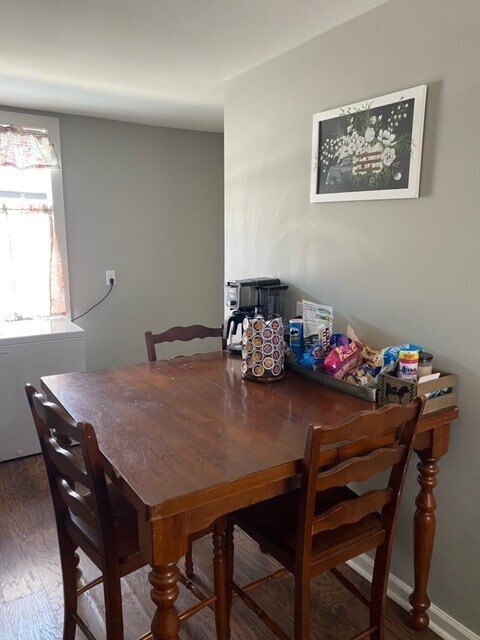 Building Photo - 21 W Main St