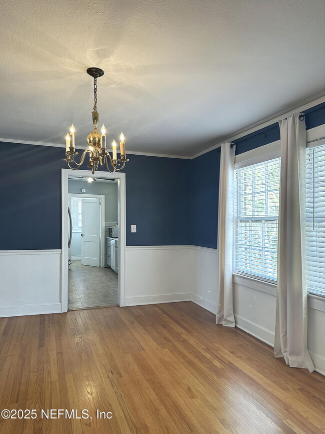 Building Photo - 2779 Riverside Ave
