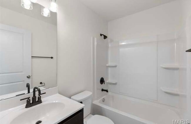 Building Photo - 408 Honor Hill Dr