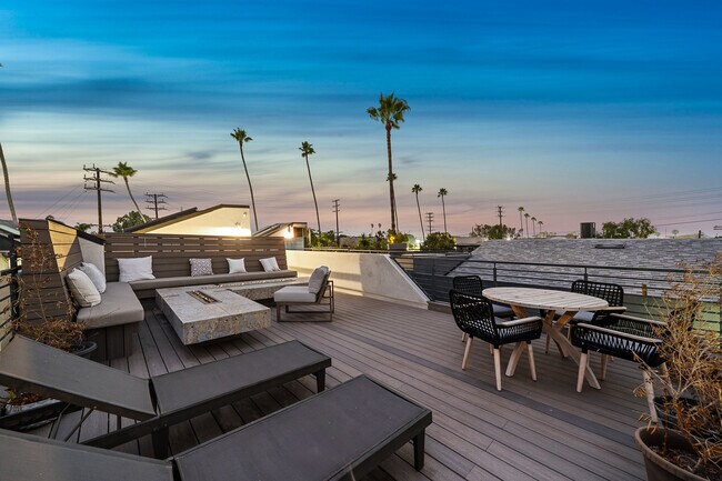 Building Photo - 838 California Ave