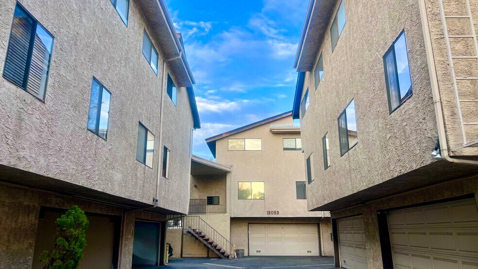 Building Photo - 15061 Sherman Way