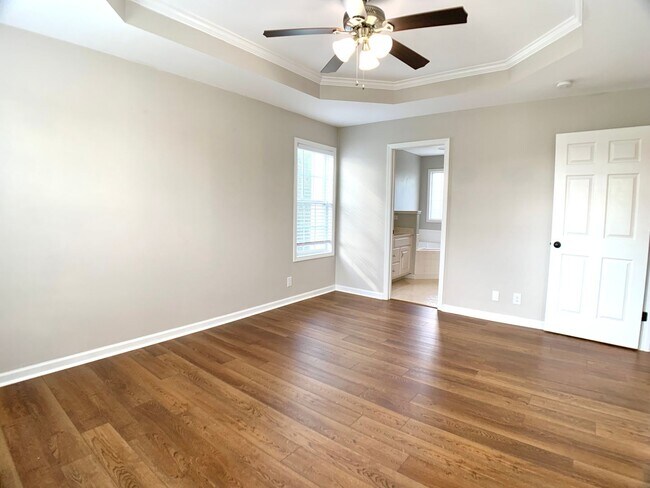 Building Photo - 2553 Emerald Ct